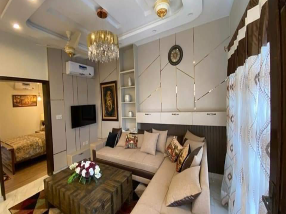 2 Bedrooms Apartment